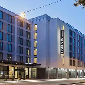 Hotel Courtyard By Marriott East ****